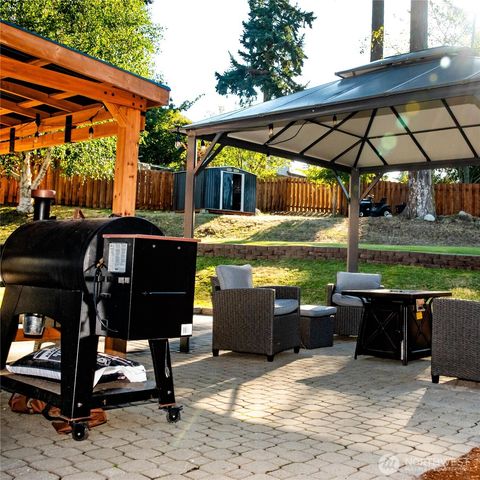 1440 NW Outrigger Loop, Oak Harbor, WA 98277