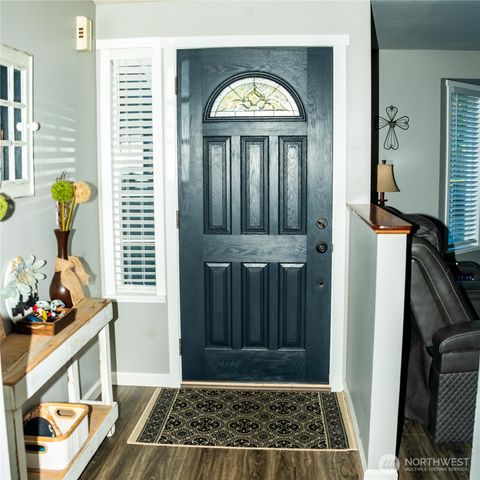 1440 NW Outrigger Loop, Oak Harbor, WA 98277