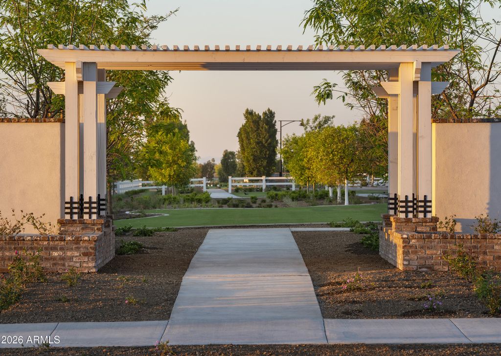 Image 44 of property listing at 17767 W WHITEFISH Drive, Surprise, AZ 85388