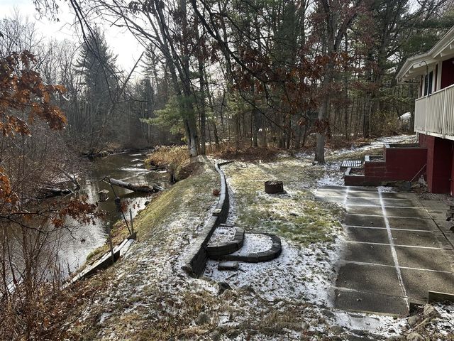 6840 S Riverbend Lane, Baldwin, MI 49304