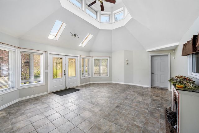 128 Fuller Drive, Canaan, VT 05903