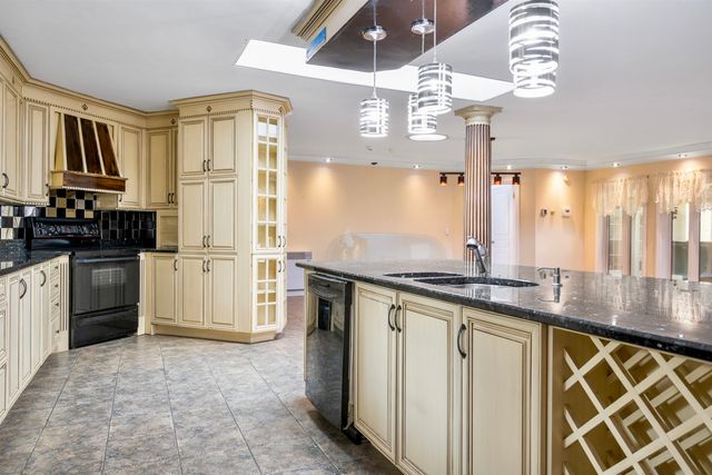 128 Fuller Drive, Canaan, VT 05903