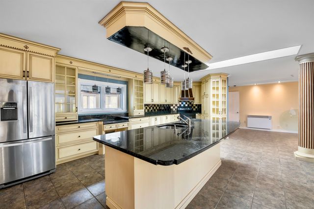 128 Fuller Drive, Canaan, VT 05903