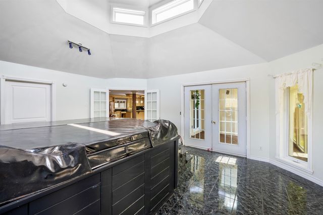 128 Fuller Drive, Canaan, VT 05903