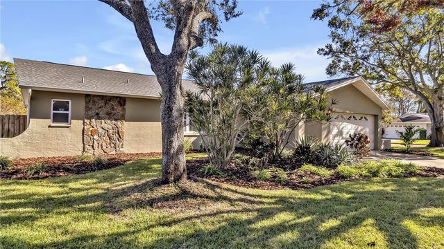 7801 17TH WAY N, St Petersburg, FL 33702