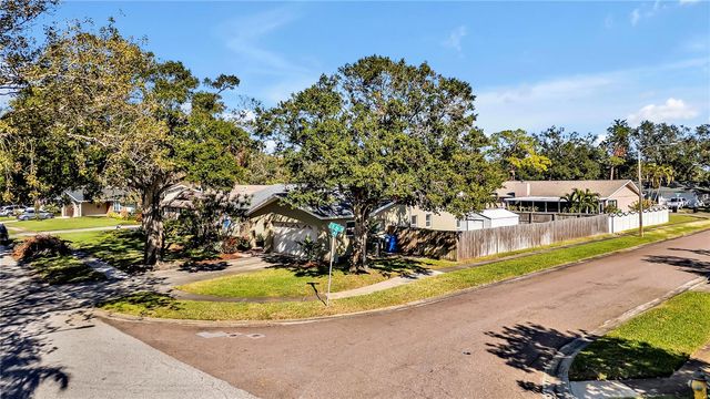7801 17TH WAY N, St Petersburg, FL 33702
