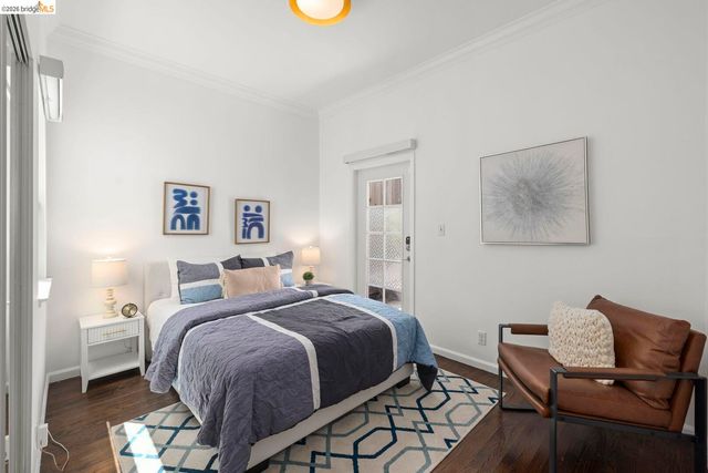 1082 Church ST, San Francisco, CA 94114