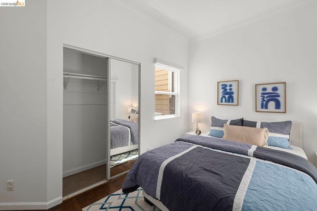 1082 Church ST, San Francisco, CA 94114