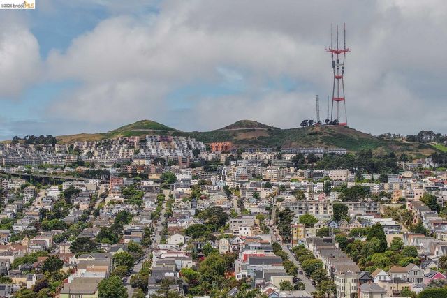 1082 Church ST, San Francisco, CA 94114