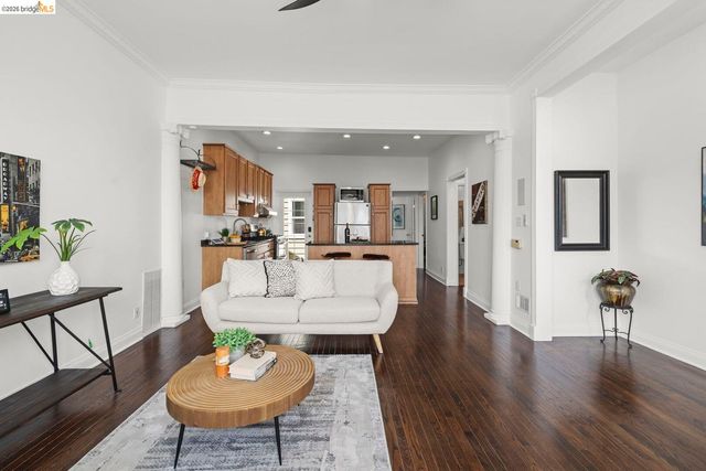 1082 Church ST, San Francisco, CA 94114