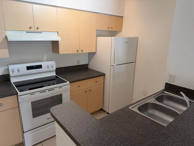 4081 San Marino Boulevard 203, West Palm Beach, FL 33409