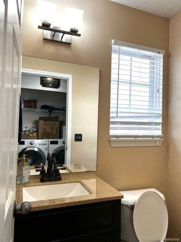 2512 Boulder Lane, Auburn Hills, MI 48326