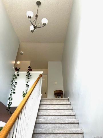 2512 Boulder Lane, Auburn Hills, MI 48326