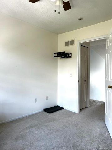 2512 Boulder Lane, Auburn Hills, MI 48326