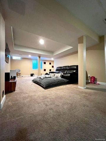 2512 Boulder Lane, Auburn Hills, MI 48326