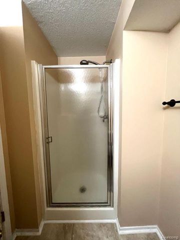 2512 Boulder Lane, Auburn Hills, MI 48326