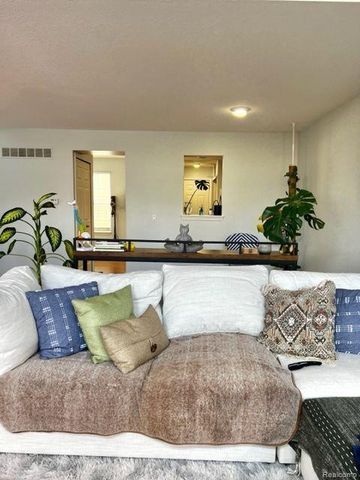 2512 Boulder Lane, Auburn Hills, MI 48326