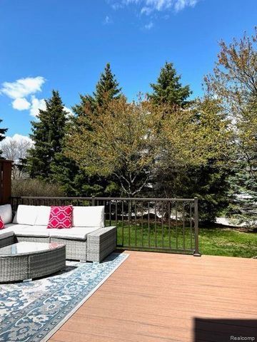 2512 Boulder Lane, Auburn Hills, MI 48326