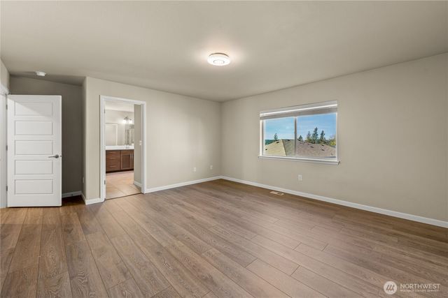 20416 SE 257th St, Covington, WA 98042