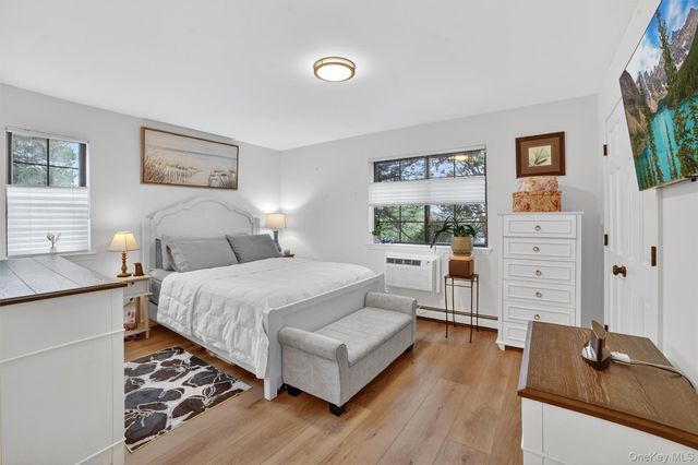 121 Foxwood Circle 121, Mount Kisco, NY 10549