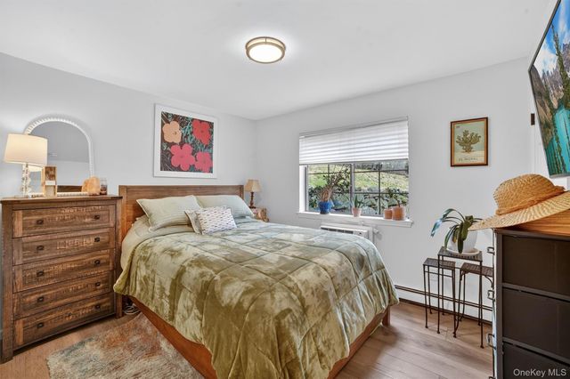 121 Foxwood Circle 121, Mount Kisco, NY 10549