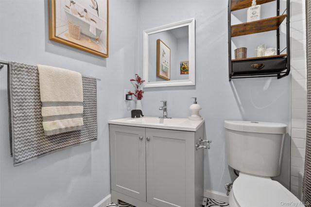 121 Foxwood Circle 121, Mount Kisco, NY 10549