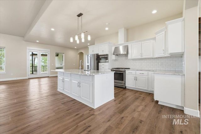 11274 W Royal Ridge Ct, Nampa, ID 83686