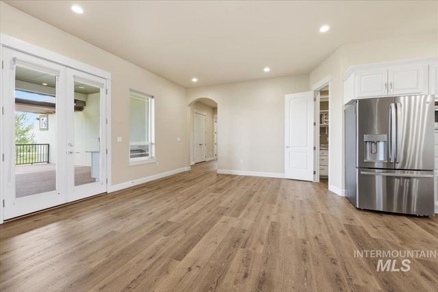 11274 W Royal Ridge Ct, Nampa, ID 83686