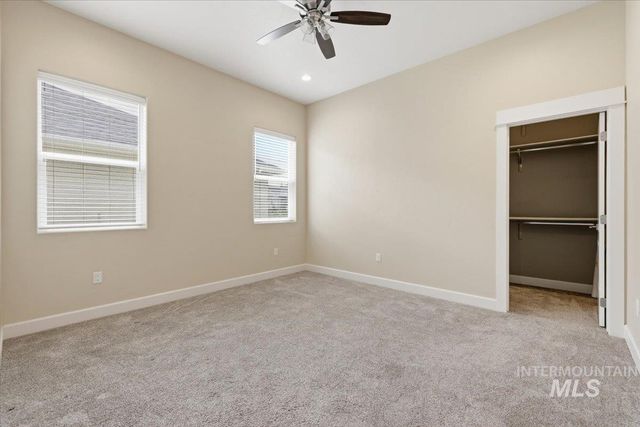 11274 W Royal Ridge Ct, Nampa, ID 83686