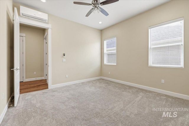 11274 W Royal Ridge Ct, Nampa, ID 83686