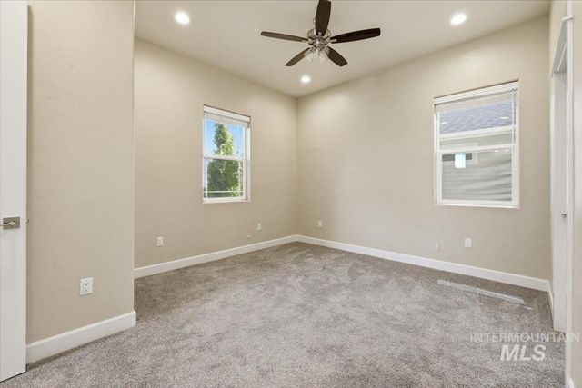 11274 W Royal Ridge Ct, Nampa, ID 83686
