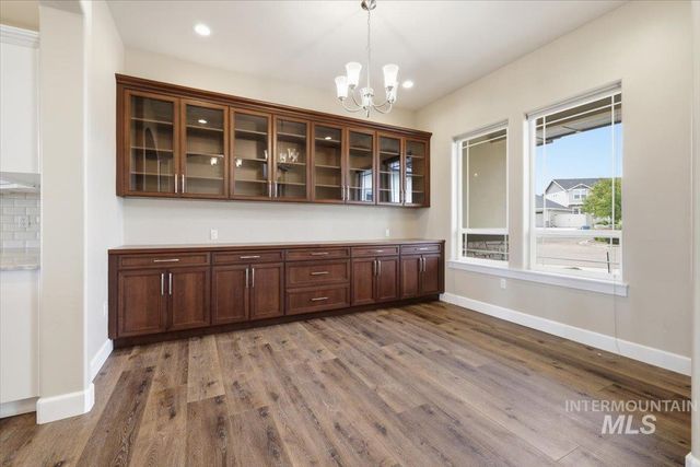 11274 W Royal Ridge Ct, Nampa, ID 83686