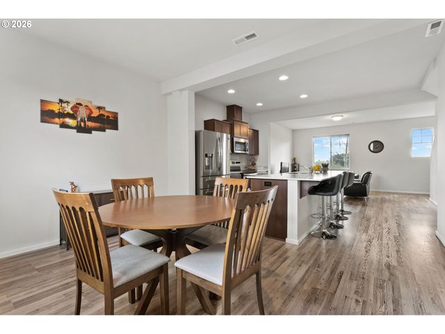 17379 Nw SHACKELFORD Rd, Portland, OR 97229