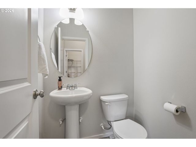 17379 Nw SHACKELFORD Rd, Portland, OR 97229