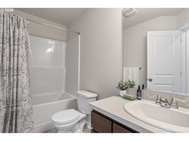 17379 Nw SHACKELFORD Rd, Portland, OR 97229