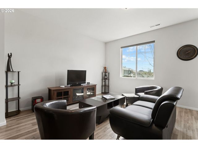 17379 Nw SHACKELFORD Rd, Portland, OR 97229