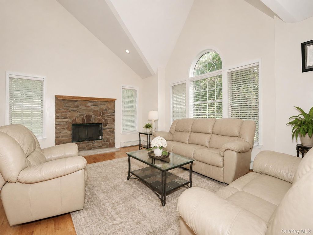 4 Woolf Road, Pomona, NY 10980 — photo 2