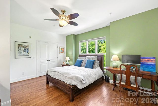 239 N Dotger Avenue, Charlotte, NC 28207