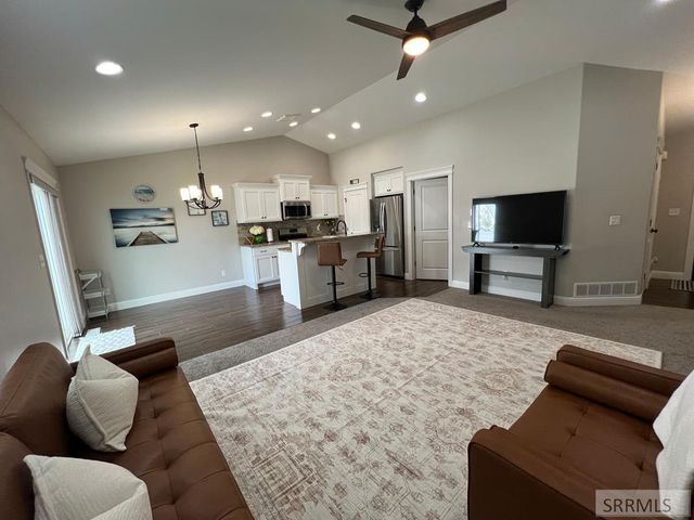 347 Rock Hill Lane, Idaho Falls, ID 83401