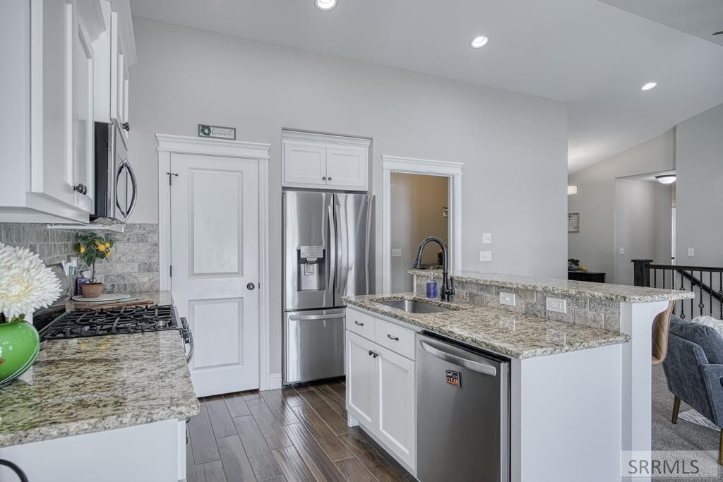 Image 18 of property listing at 347 Rock Hill Lane, Idaho Falls, ID 83401