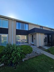 30107 Lorraine Avenue 4, Warren, MI 48093