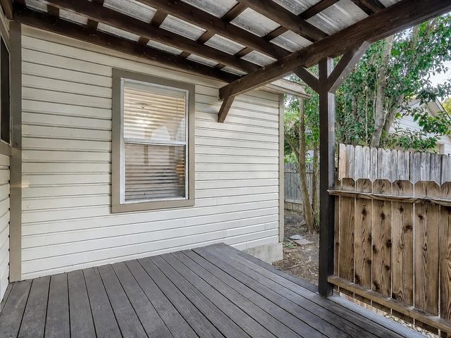 2009 Richcreek RD, Austin, TX 78757