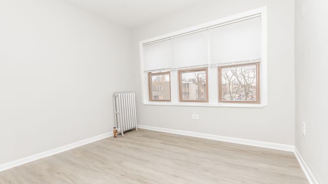 2722 W Rosemont Avenue 2, Chicago, IL 60659