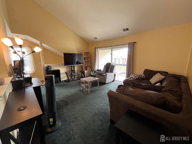 1807 Bayhead Drive, Sayreville, NJ 08859