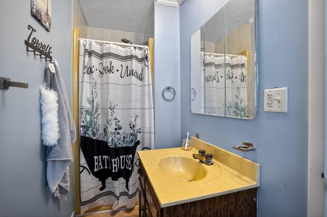 530 Heaton Ford Road, Science Hill, KY 42553