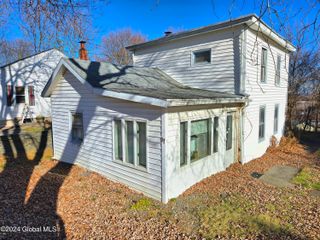 37 Pleasant Street, Voorheesville, NY 12186