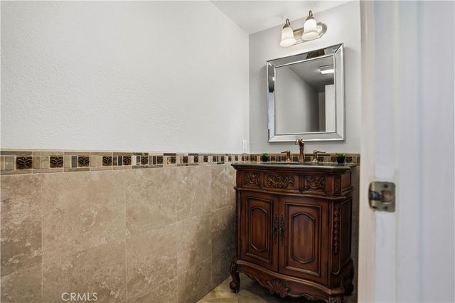 6568 Balzac Circle, Riverside, CA 92506