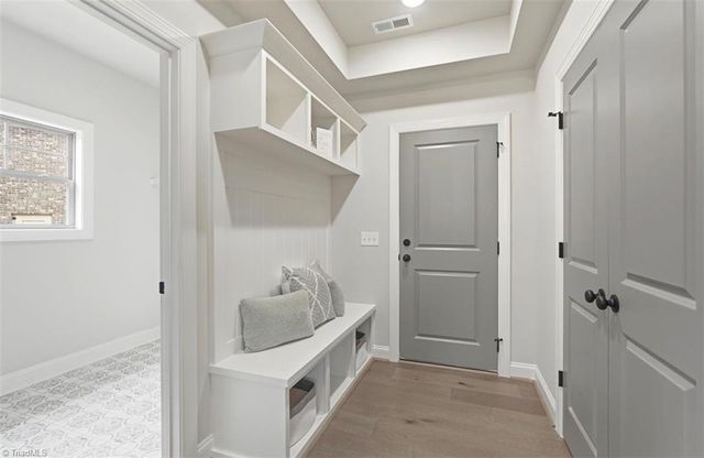 6809 Orchard Path Drive, Clemmons, NC 27012