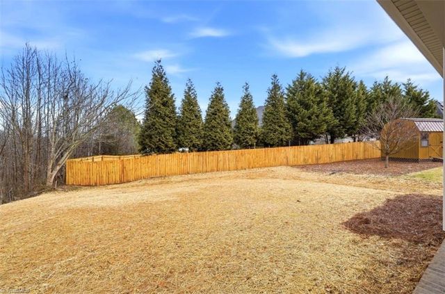 6809 Orchard Path Drive, Clemmons, NC 27012