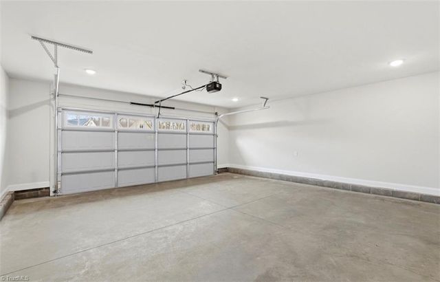 6809 Orchard Path Drive, Clemmons, NC 27012